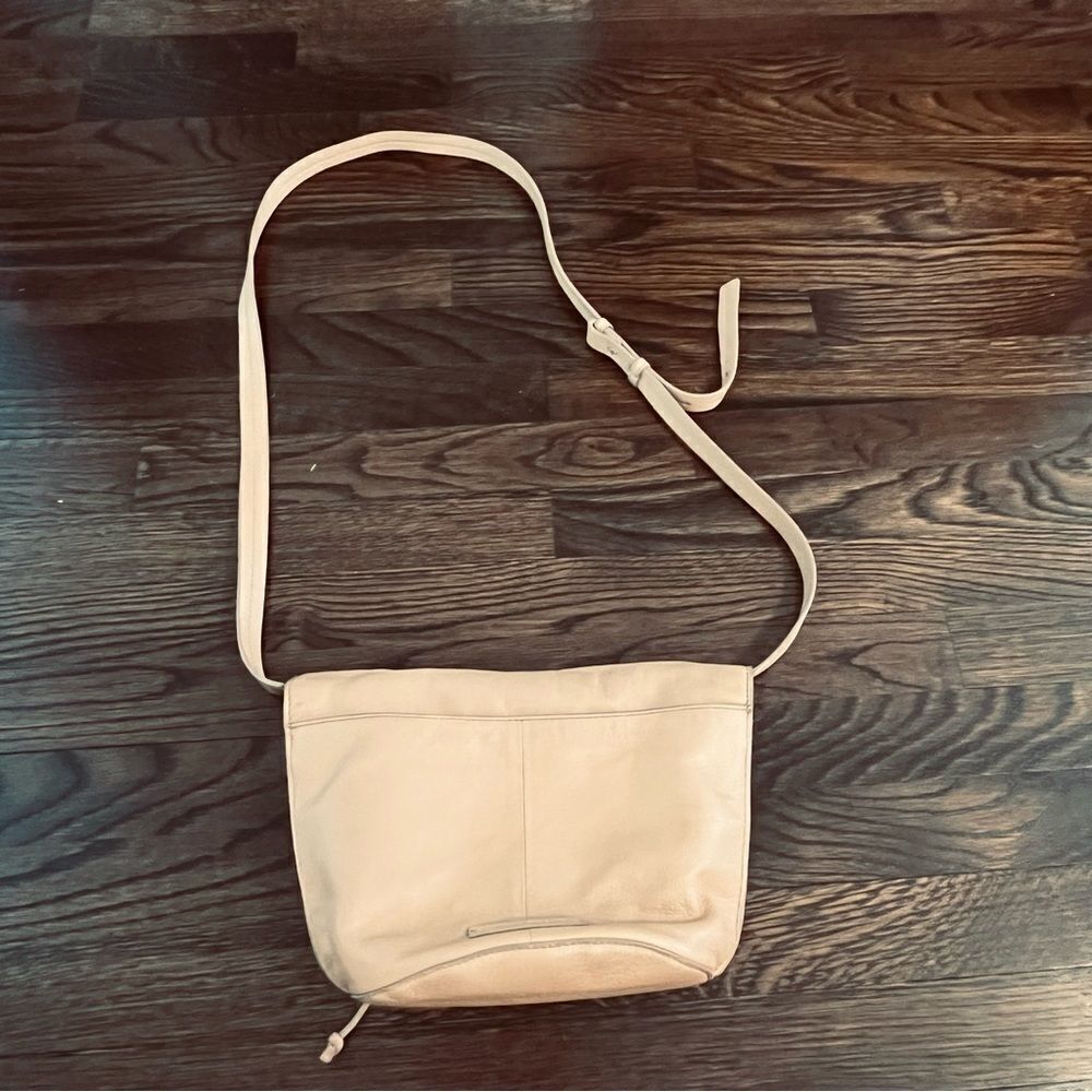 Lucky Brand Light Tan Leather Crossbody Bag - Picture 11 of 13